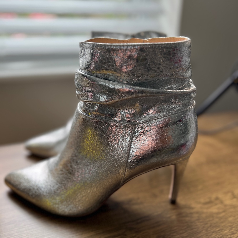 Metallic Silver - Picture 3 of 7